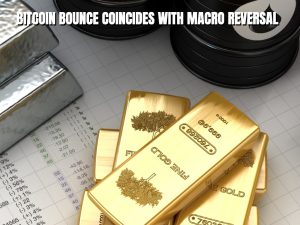 Bitcoin Bounce Coincides With Possible Macro Reversal